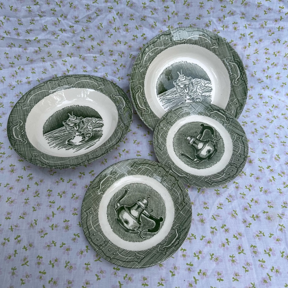Old Curiosity Shop Dishes (4) - Picture 1 of 11